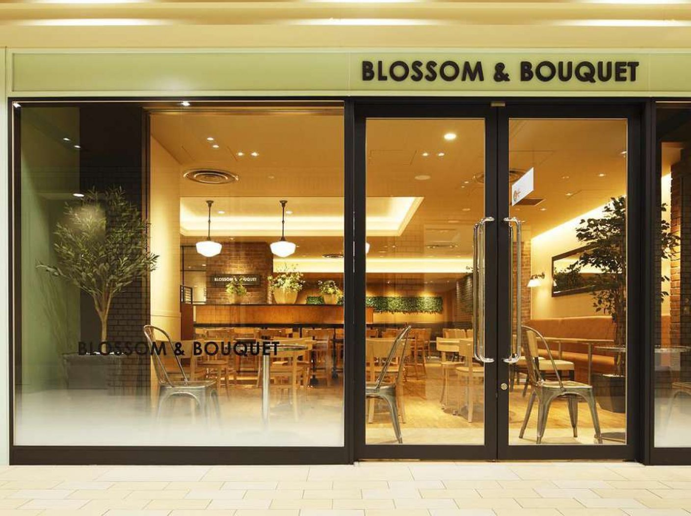 BLOSSOM & BOUQUET　日比谷国際ビル店の写真 7