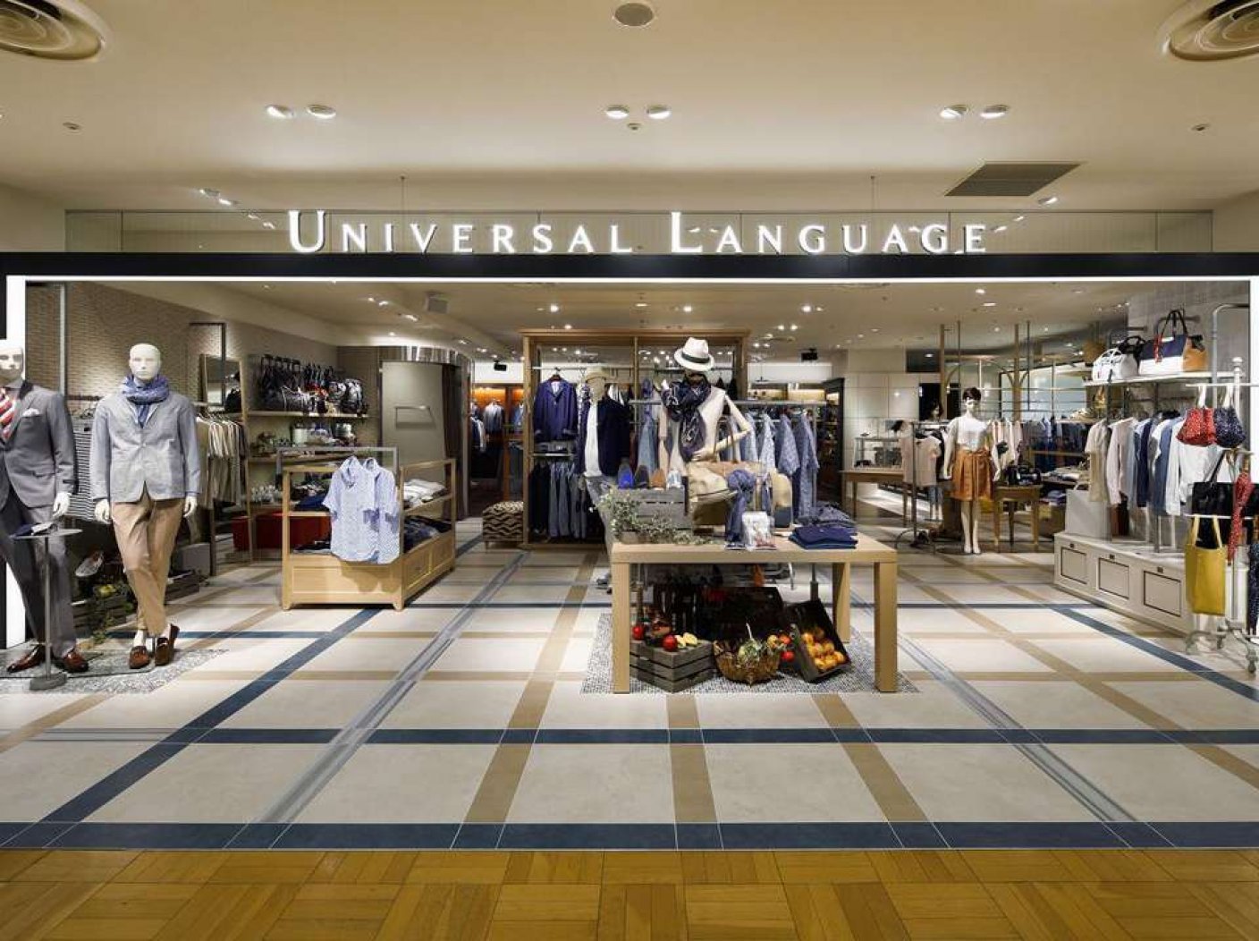 UNIVERSAL LANGUAGE　クイーンズイースト横浜店の写真 9