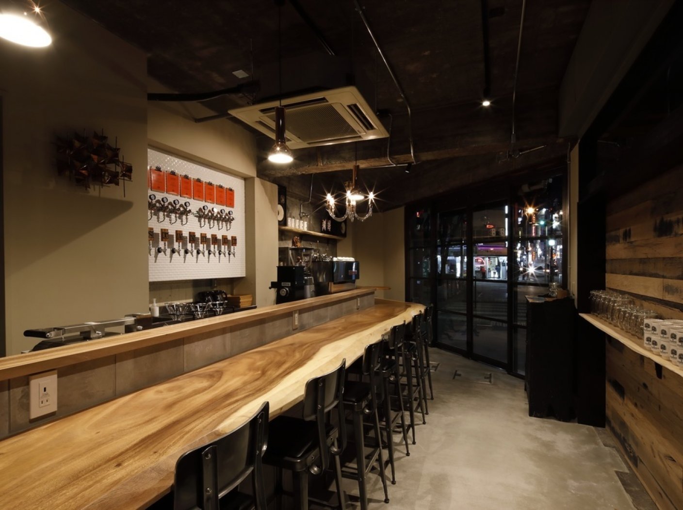 STANDOUT coffee and craftbeerの写真 2