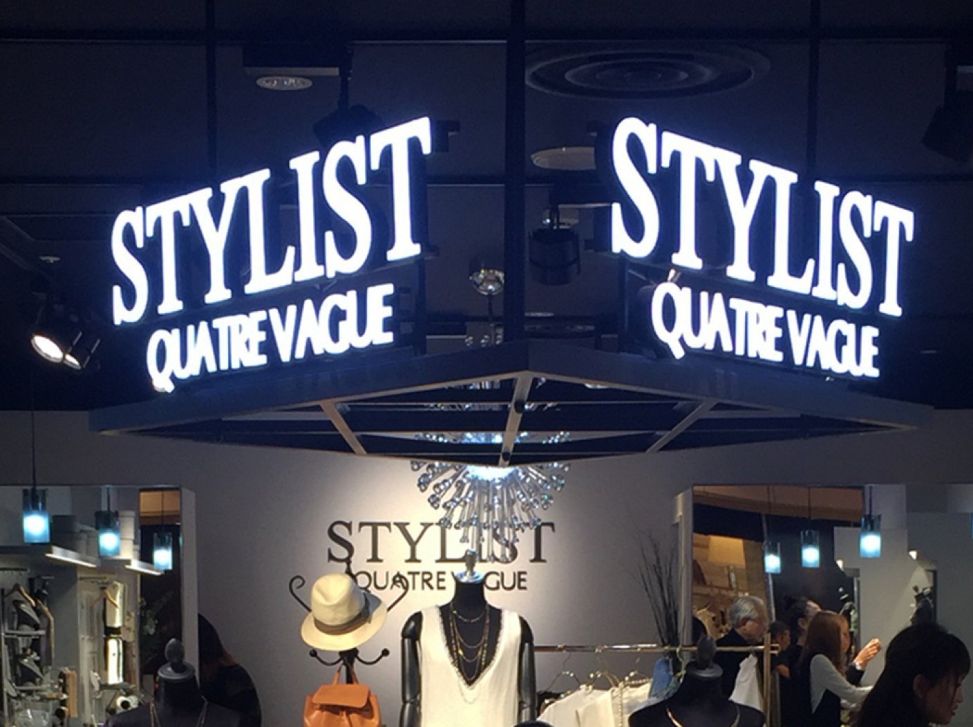 STYLIST by QUTRE VAGUEの写真 1