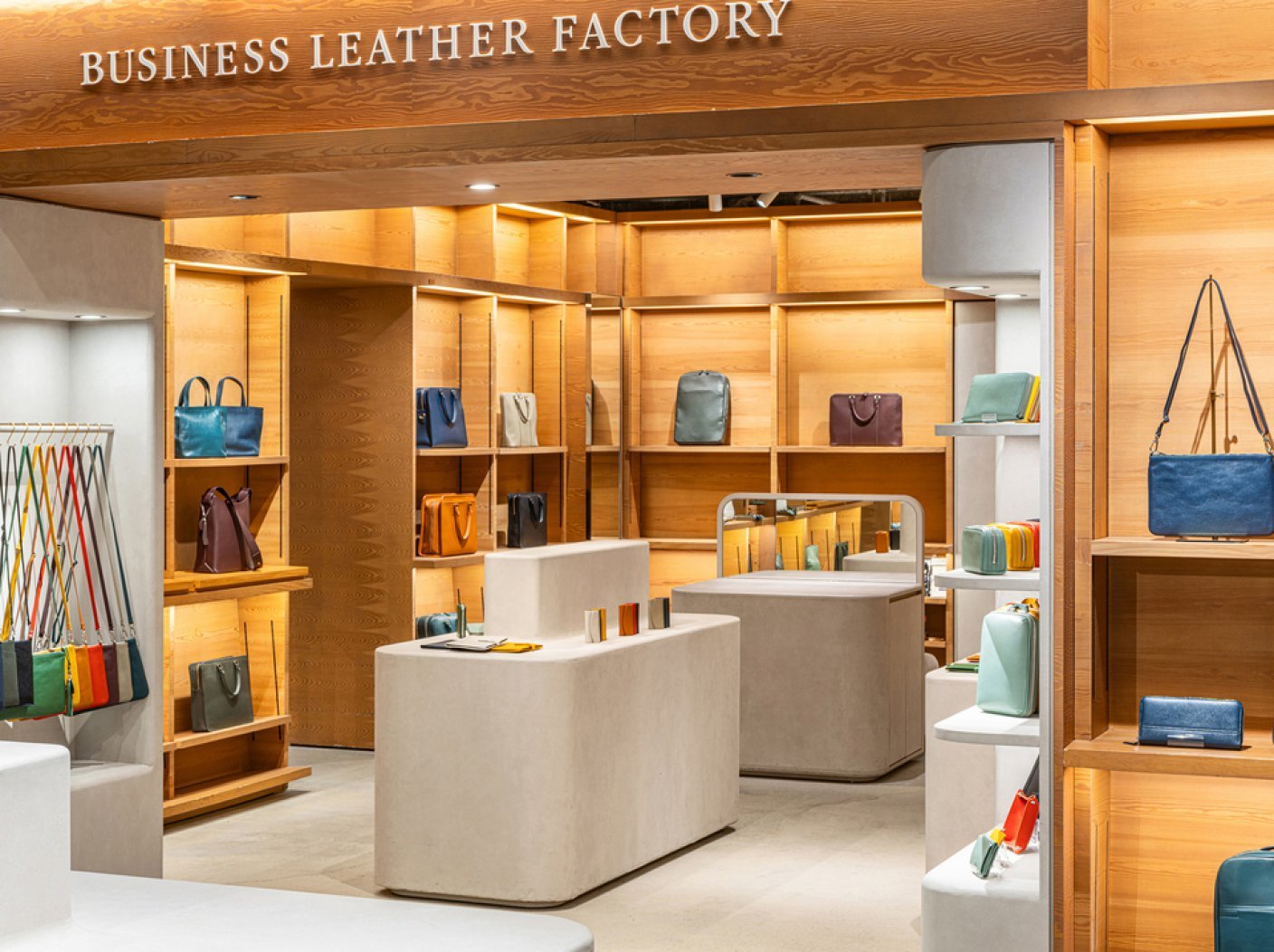 BUSINESS LEATHER FACTORY Hakodateの写真 2