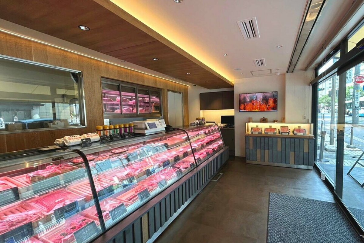 尾島商店　本店の写真 2