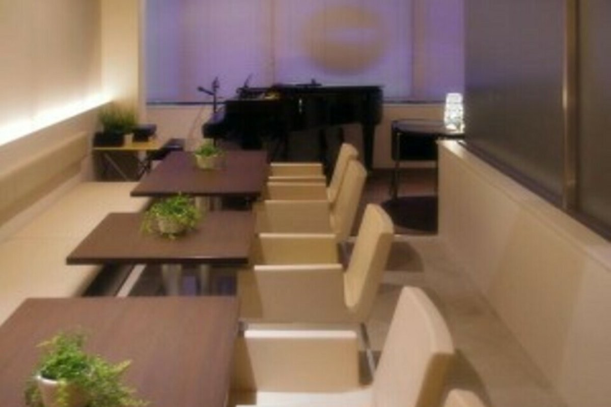 piccolo bar 117の写真 4