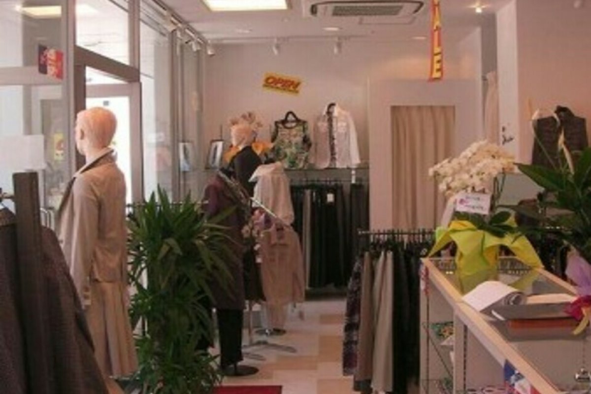 シャルル 上大岡店の写真 3