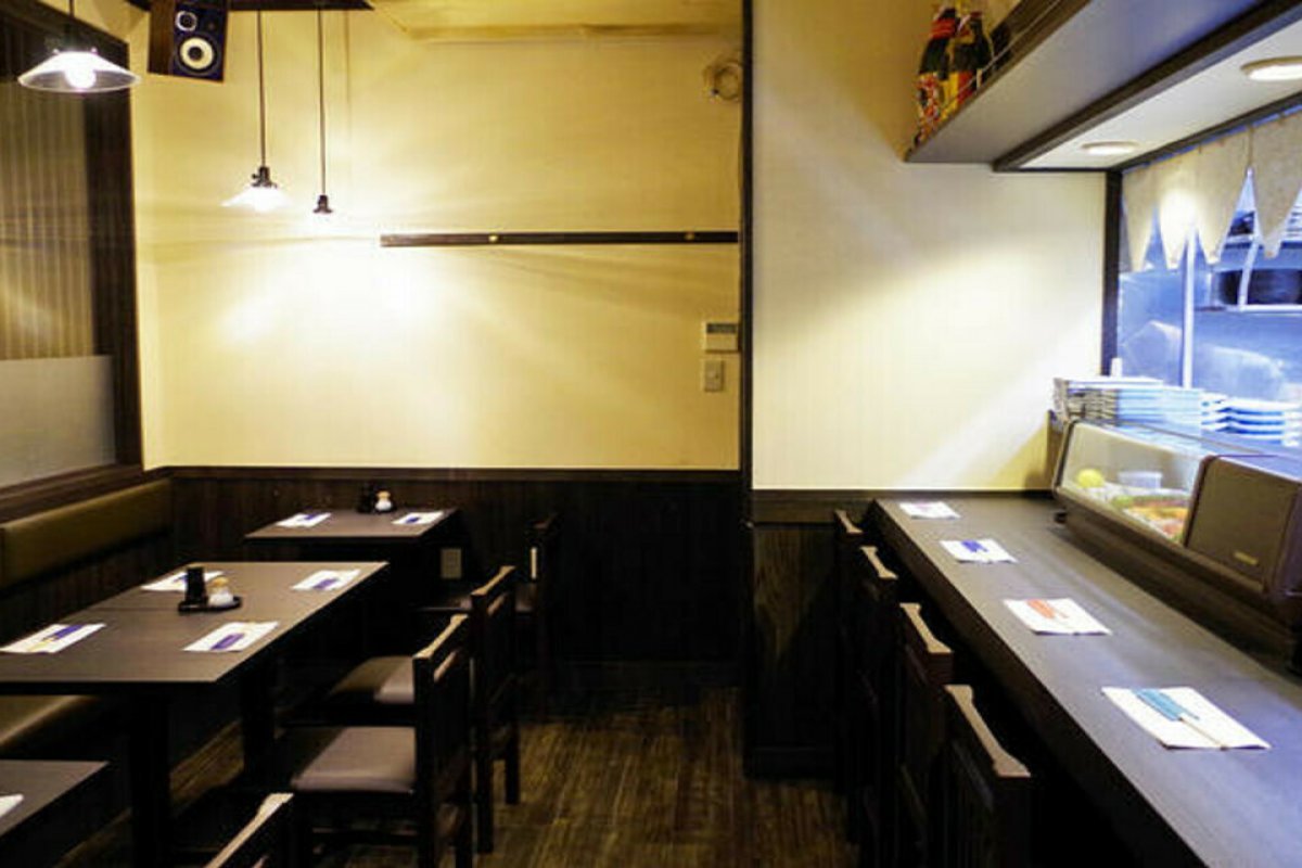 浜の食堂 勝やの写真 1