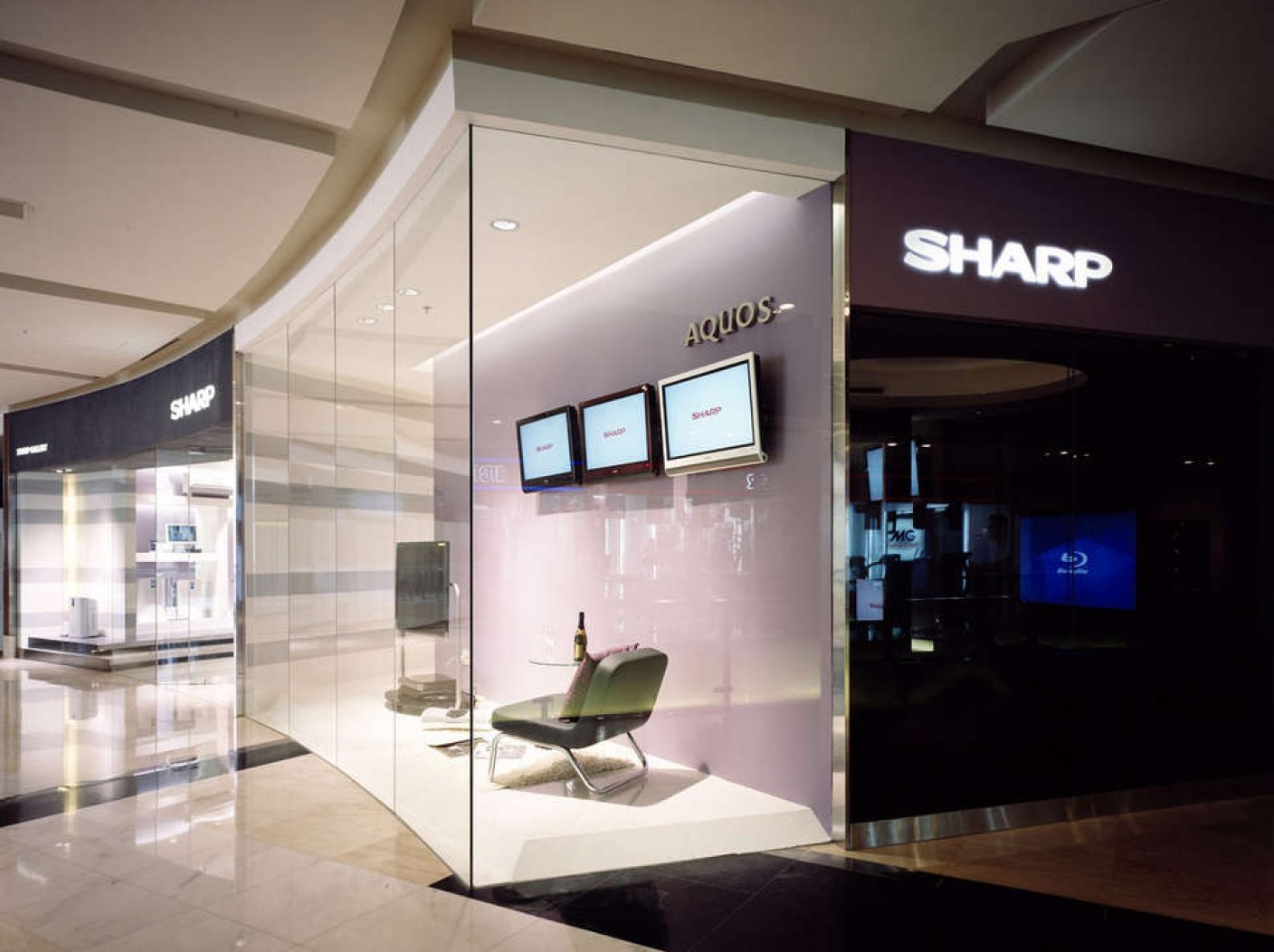 SHARP showroomの写真 2